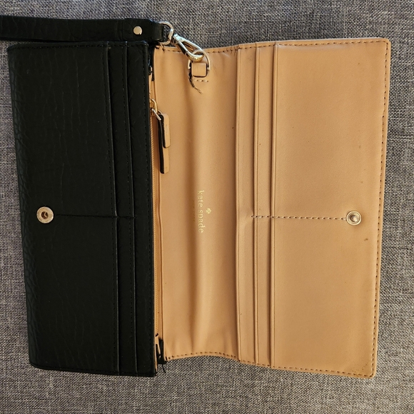 Kate Spade Perri Lane Linney Wallet/Wristlet W/ Beautiful Cutout Detail - Picture 8 of 10